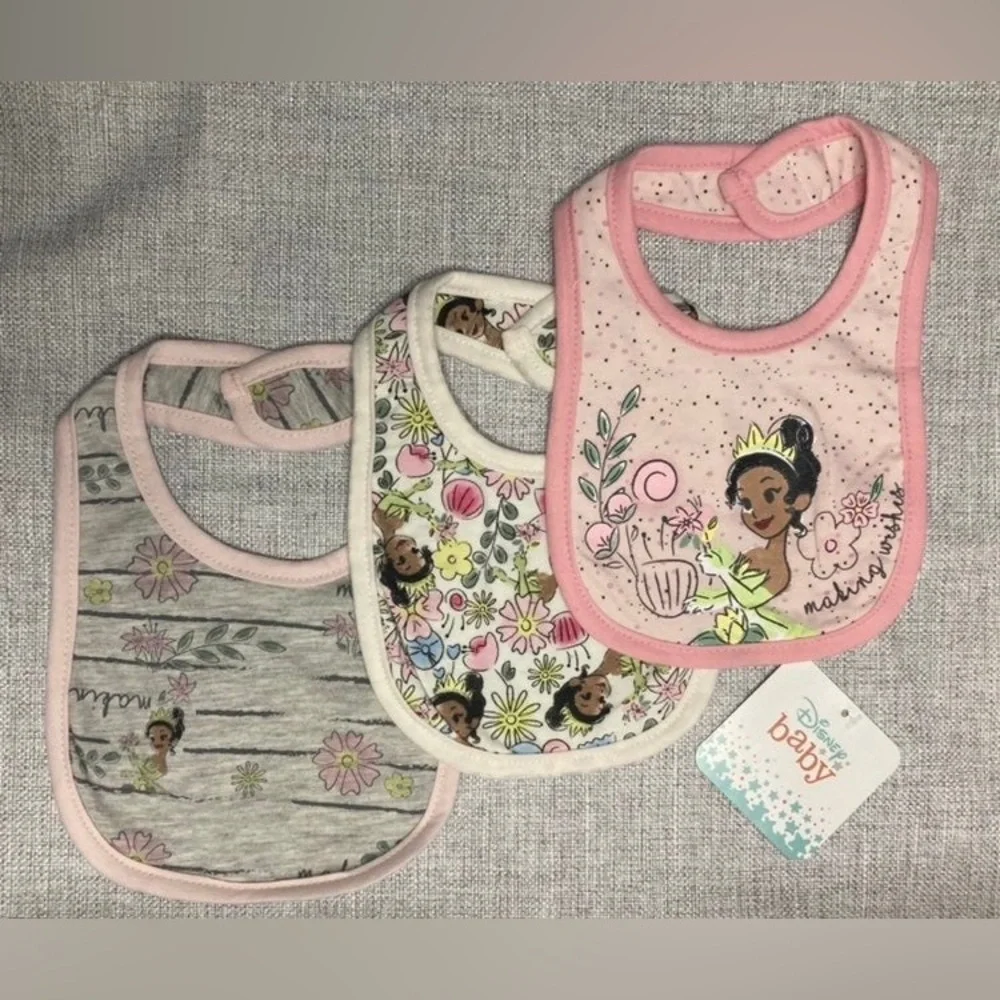 Disney The Princess and the Frog Tiana Floral Bib Set